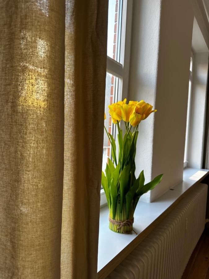 Apartment Grosszuegige 3-zimmer Altbauwohnung *